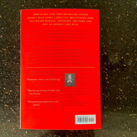 Paperback “ A Court of Thorns and Roses” by Sarah J.Maas - Picture 2 of 2
